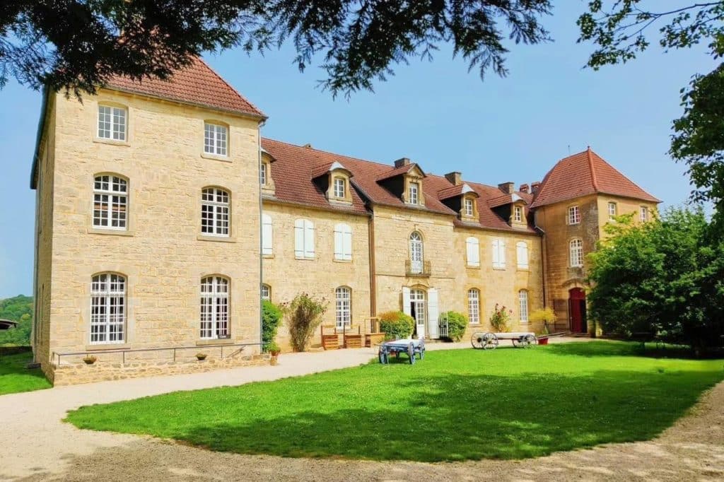 Le Chateau de Montmartin à Huanne Montmartin